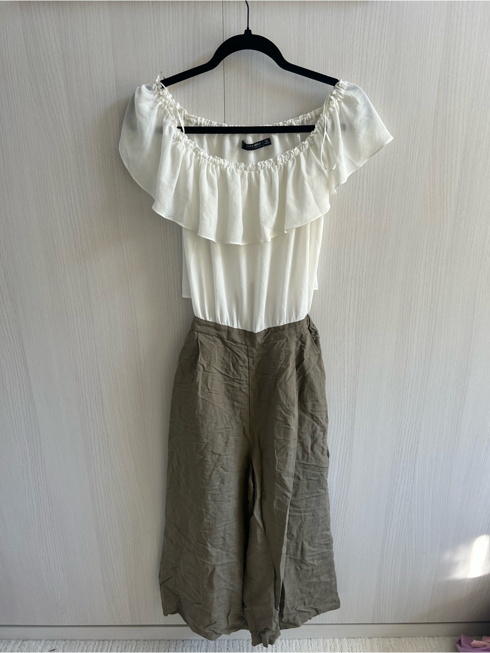 Zara off-the-shoulder white and olive green jumpsuit ruffled Bardot neckline. S